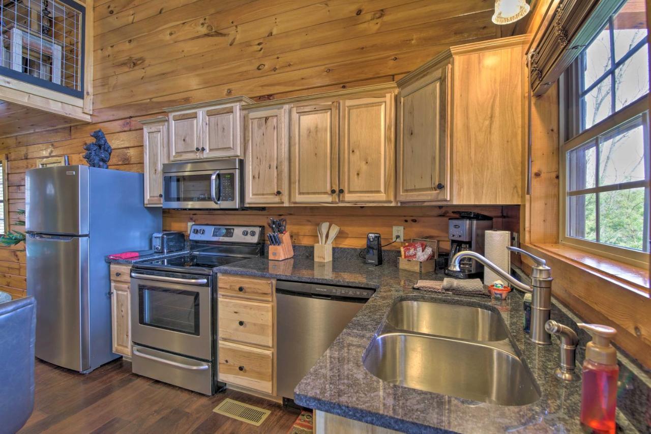 Gatlinburg Cabin With Pool Table And Hot Tub! 외부 사진